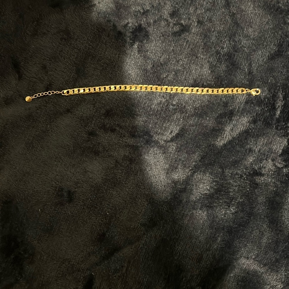 Gold chain length bracelet